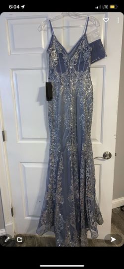 bella devine Silver Size 0 Military Floor Length Mermaid Dress on Queenly