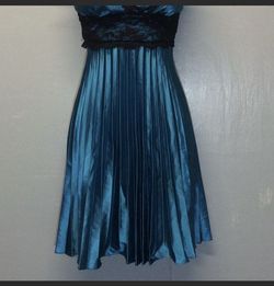 Charlotte Russe Blue Size 0 Silk Homecoming A-line Dress on Queenly