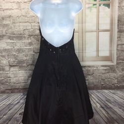 Fredricks Black Size 4 Vintage A-line Dress on Queenly