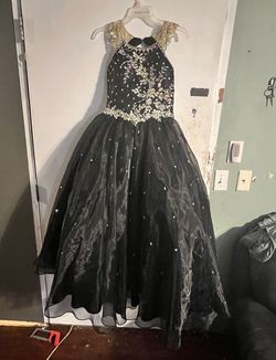 Black Size 10 Ball gown on Queenly