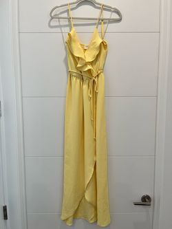 Everly Yellow Size 2 Side Slit Midi Cocktail Dress on Queenly