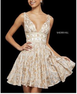 Style 52965 Sherri Hill Gold Size 6 Tulle A-line Fitted Cocktail Dress on Queenly