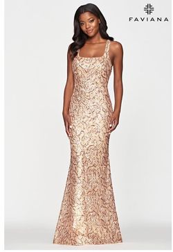 Faviana Gold Size 00 Floor Length Mermaid Dress on Queenly