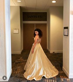 Sherri Hill Gold Size 2 Prom 50 Off Train Dress on Queenly