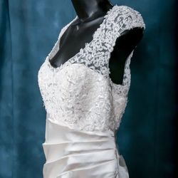 Light Box White Size 6 Sequin Polyester Backless Vintage Straight Dress on Queenly