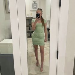 Thats so fetch Green Size 6 50 Off Cocktail Dress on Queenly