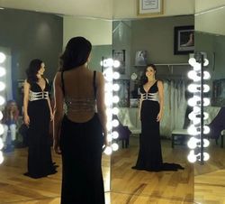 Sherri Hill Black Size 6 Floor Length Straight Dress on Queenly