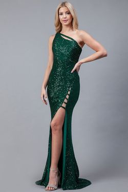 Style Ebby Green Size 10 Side slit Dress on Queenly