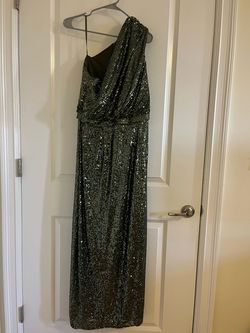 Mac Duggal Green Size 14 Floor Length Plus Size Ball gown on Queenly