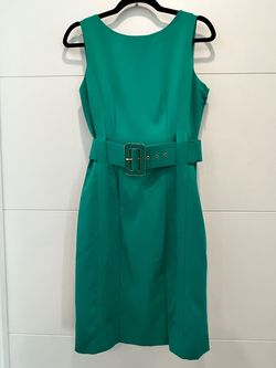 Calvin Klein Green Size 4 70 Off Floor Length Interview Cocktail Dress on Queenly