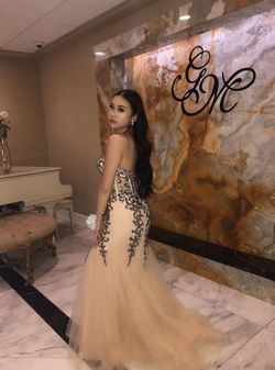Jovani Nude Size 0 Floor Length Free Shipping Mermaid Dress on Queenly