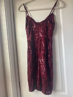 Windsor Red Size 2 Euphoria Midi Cocktail Dress on Queenly