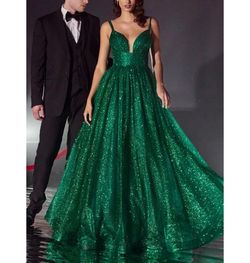 Style Emerald Green Sweetheart Neckline Glitter A-line Ball Gown Cinderella Divine Green Size 16 Sheer Floor Length Plus Size Ball gown on Queenly