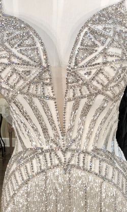 Sherri Hill White Size 6 Jewelled Custom Sequin Straight Dress on Queenly