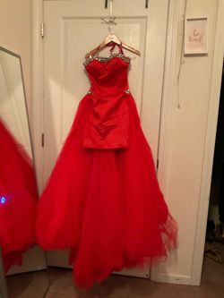 Sherri Hill Red Size 0 Cocktail Custom Strapless Train Dress on Queenly