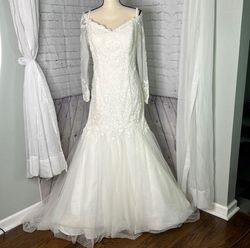 David's Bridal White Size 14 Floor Length Plus Size Mermaid Dress on Queenly