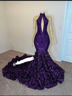 Purple Size 0 Train Dress on Queenly