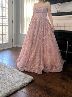 Pink Size 8 Train Dress on Queenly