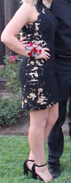 Sherri Hill Black Size 6 Prom Homecoming Cocktail Dress on Queenly