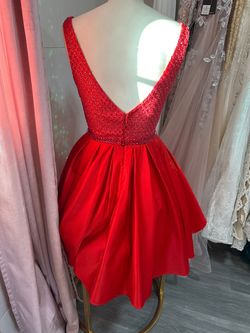 Vienna Red Size 2 Homecoming Cocktail Dress on Queenly