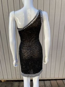 Scala Black Size 4 Cocktail Dress on Queenly