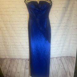 Showtime Collection Blue Size 6 Sweetheart Silk Straight Dress on Queenly