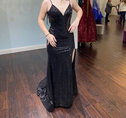 Sherri Hill Black Size 6 Free Shipping Cocktail Dress on Queenly
