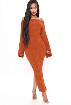 Orange Size 6 Straight Dress on Queenly