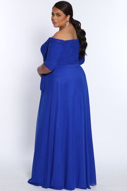 Style CE2009 Sydney's Closet Blue Size 32 Floor Length Prom Plus Size Straight Dress on Queenly