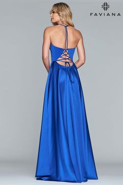 Style S10252 Faviana Blue Size 0 V Neck Pockets Silk A-line Dress on Queenly