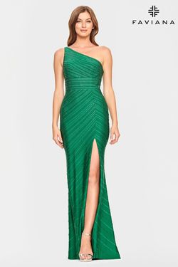 Style S10805 Faviana Green Size 4 One Shoulder Tall Height Emerald Side slit Dress on Queenly
