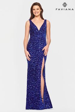 Style S10820 Faviana Blue Size 10 V Neck Side slit Dress on Queenly