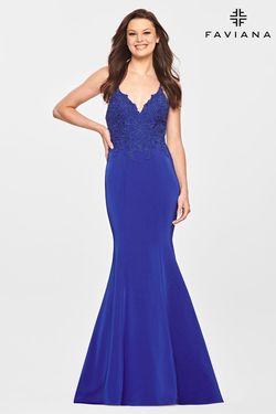 Style S10821 Faviana Blue Size 8 Sweetheart Lace Mermaid Dress on Queenly