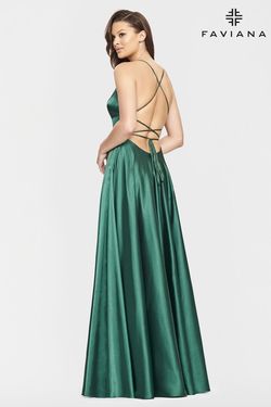 Style S10828 Faviana Green Size 2 Floor Length A-line Dress on Queenly