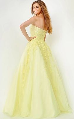 Style JVN1831 Jovani Light Green Size 2 Tall Height A-line Ball gown on Queenly