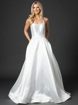 Style 1527 Nina Canacci White Size 12 Spaghetti Strap Prom Plus Size Ball gown on Queenly