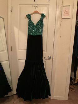 Johnathan Kayne Green Size 8 Custom Pageant Mermaid Dress on Queenly