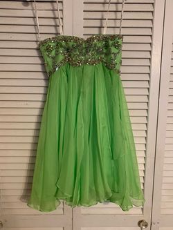 Sherri Hill Green Size 4 50 Off Midi 70 Off Cocktail Dress on Queenly