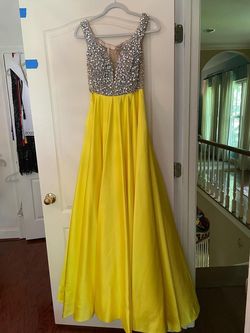 Ashley Lauren Yellow Size 2 Floor Length Ball gown on Queenly
