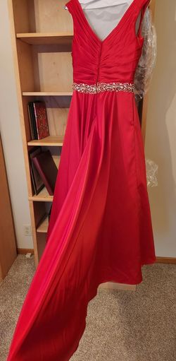 Style 16-419 Madison James Red Size 14 Floor Length Ball gown on Queenly