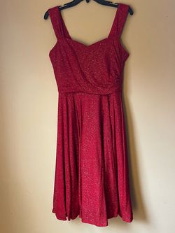 Red Size 10 Cocktail Dress on Queenly