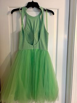 Ashley Lauren Green Size 4 Homecoming 50 Off Ball gown on Queenly