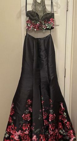 Madison James Black Size 2 Jewelled Floral Mermaid Dress on Queenly