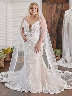Style Curvy Tuscany Lynette Maggie Sottero White Size 22 Tall Height Tulle Straight Mermaid Dress on Queenly