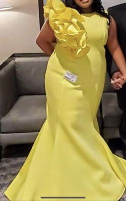 Yellow Size 18 Mermaid Dress on Queenly