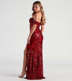 Style 05002-2449 Windsor Red Size 8 Floor Length Sequin Sweetheart Side slit Dress on Queenly