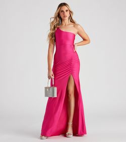 Style 05002-3402 Windsor Pink Size 16 Wedding Guest Shiny Side slit Dress on Queenly