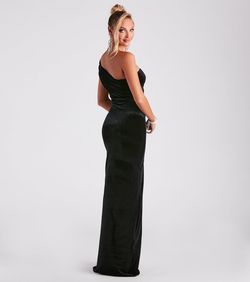 Style 05002-2772 Windsor Black Tie Size 16 Wedding Guest Velvet Side slit Dress on Queenly