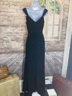 Betsy and Adam Black Size 10 Prom Straight Dress on Queenly