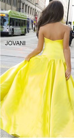 Jovani Yellow Size 2 Black Tie Sequined Sweetheart Ball gown on Queenly